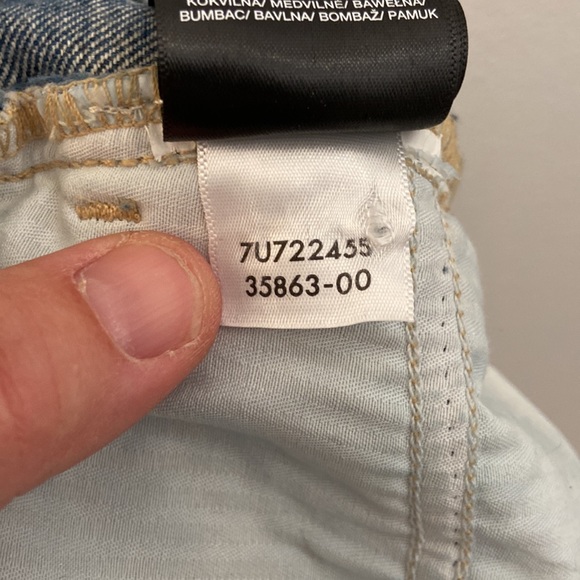 7 For All Mankind Easy Ruby Cut Off Short, 32x3, 15’ Length, NWT, $119 MSRP - Picture 13 of 13